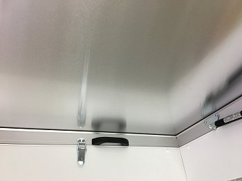 AAG_zapadka_pneu_pisty