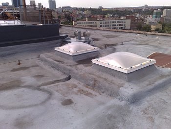 stará_kopule_se_šrouby